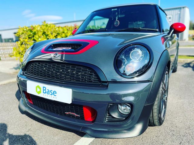 This Mini Cooper JCW GP is a beauty and we’ve installed an audio system to match.  It needed an upgrade that had power, detail and character- just like the car - and that’s what we achieved with the Audison Prima kit.  Our particular favourite was the little sub boot build incorporating the Mini logo.  The best bit is that the customer didn’t even know we were doing that!  #ServiceBeyondTheCall #AudioUpgrade #CarAudio #SatNav #DoubleDin #Professional #ProfessionalInstallation #VehicleElectronics #InCarEntertainment #ICE #CarStereo #CarAudioDealer #CarAudioInstallation #CarTechnology #CarPlay #AndroidAuto @audison_official @fourcaraudio @mini #MiniJCW